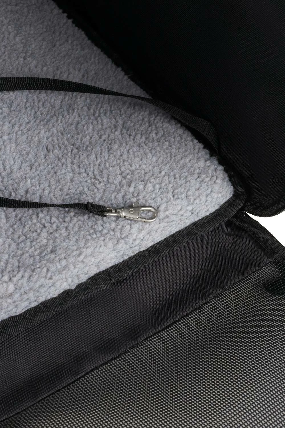 SWISSGEAR 3325 Underseat Pet Carrier 8 SWISSGEAR 3325 Underseat Pet Carrier - Image 6