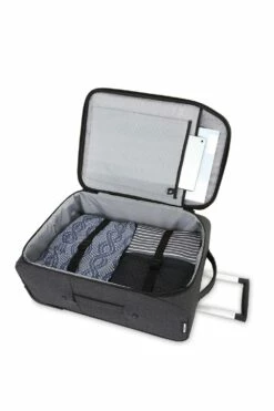 SWISSGEAR 7651 20" Getaway Carry On Luggage - Dark Gray